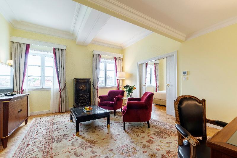 Четырехместный Номер Deluxe, OYO Townhouse New England Victoria