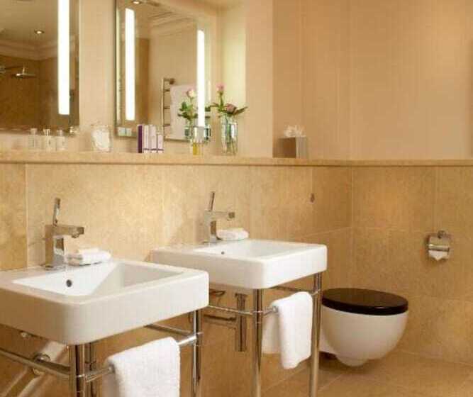 Номер Executive, Stoke Park Country Club Spa And