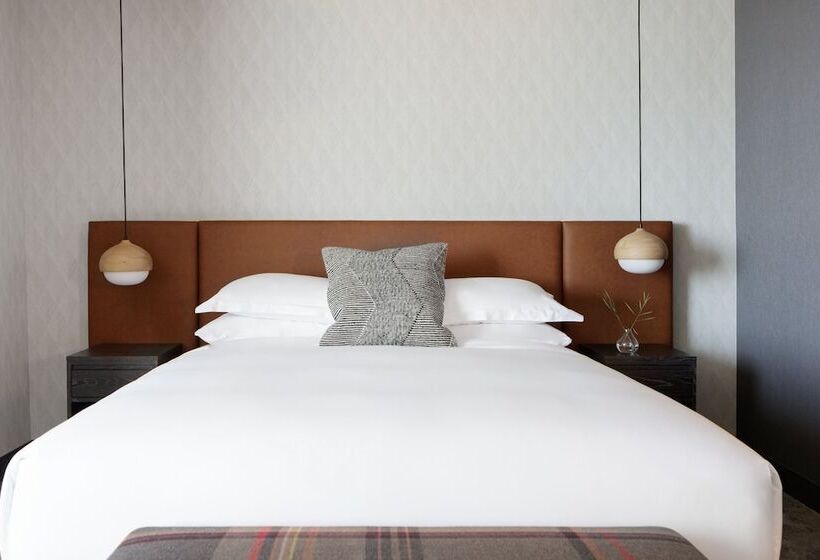 Номер Стандарт Двуспальная Кровать, Kimpton   Armory Hotel Bozeman, An Ihg