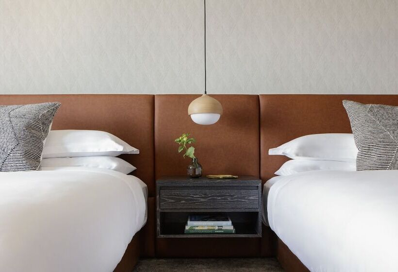 Номер Стандарт 2 Двуспальные Кровати, Kimpton   Armory Hotel Bozeman, An Ihg