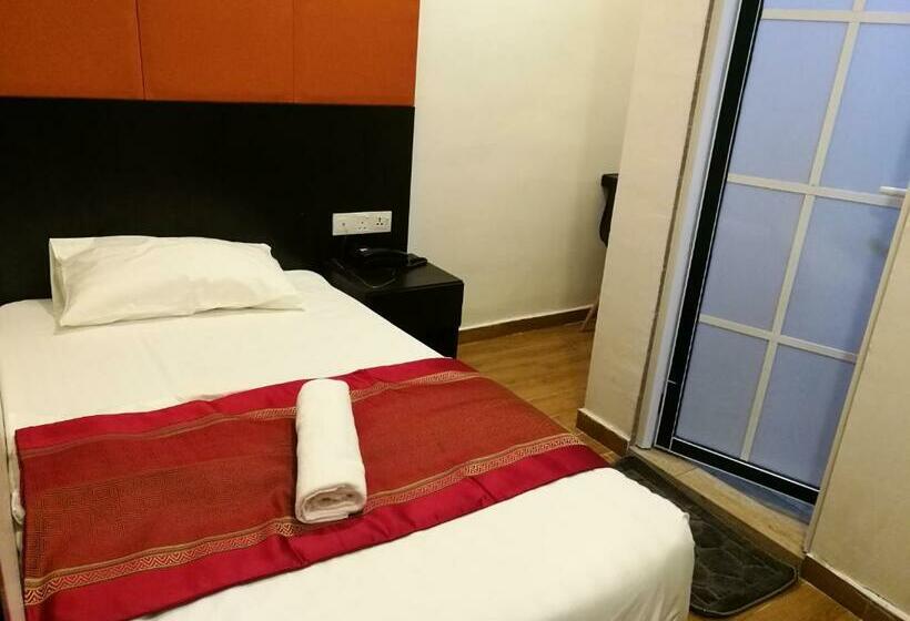 اتاق استاندارد یک نفره, D Spark Hotel Bayu Tinggi