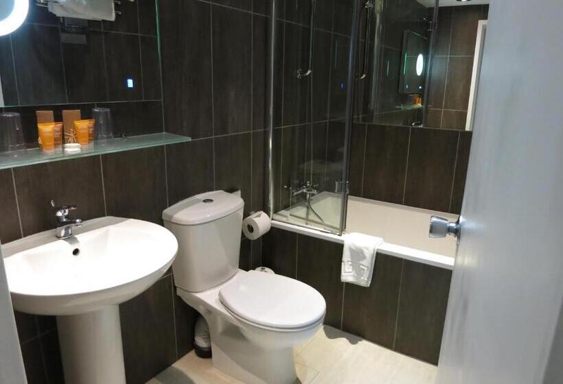 Номер Стандарт, The Studley