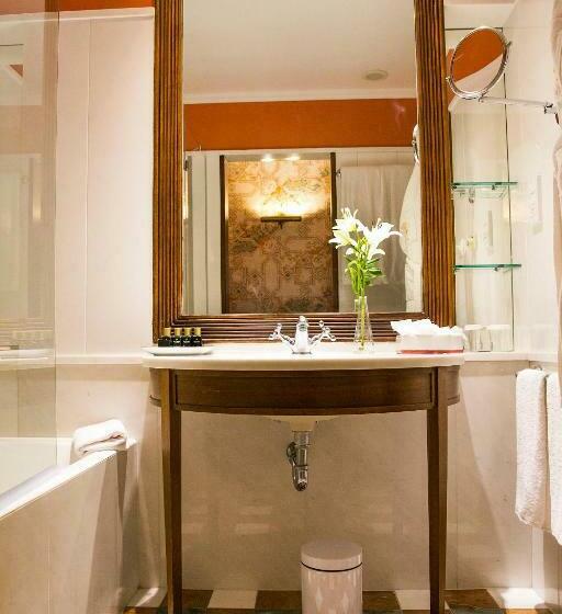 Quarto Deluxe Vista Cidade, Pestana Palace Lisboa Hotel & National Monument   The Leading Hotels Of The World