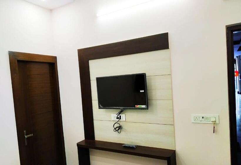 Номер Стандарт, Vinayak Inn