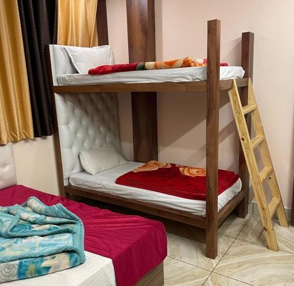 Семейный Номер, Vinayak Inn