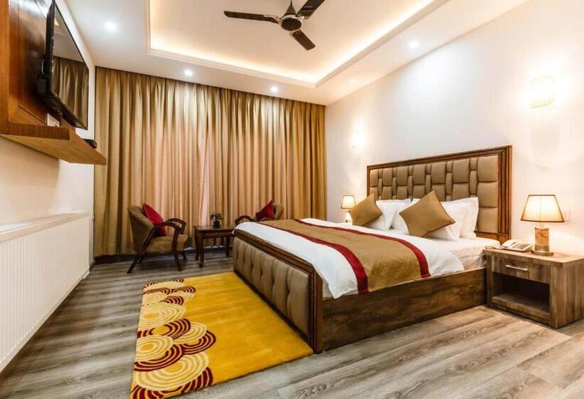 اتاق لوکس, The Fortune Resorts