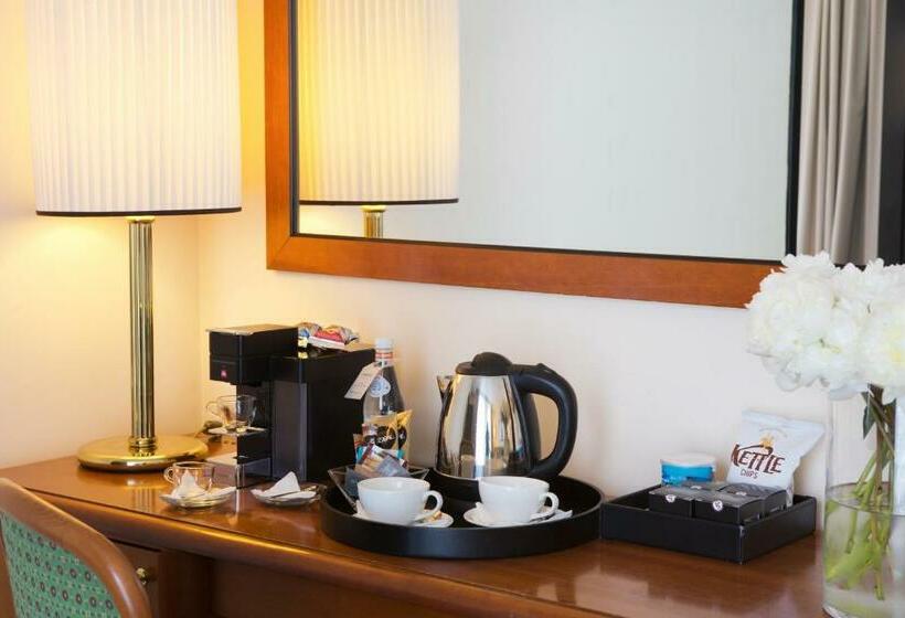 سوییت, Starhotels Business Palace