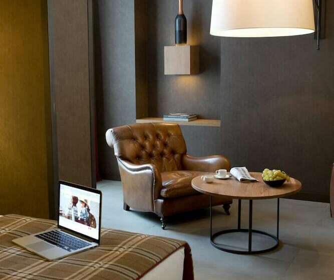 ジュニアスイート, Starhotels Business Palace