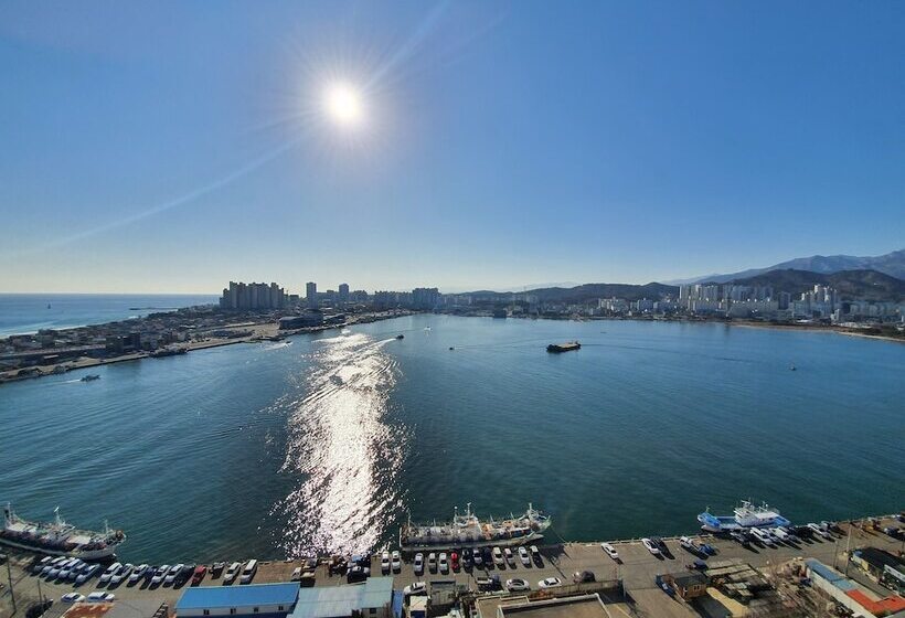 Номер Стандарт Двуспальная Кровать, World State Hotel Sokcho
