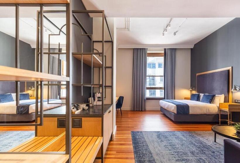 Люкс Вид на Город, Old Bank Hotel   Lion Roars Hotels & Lodges
