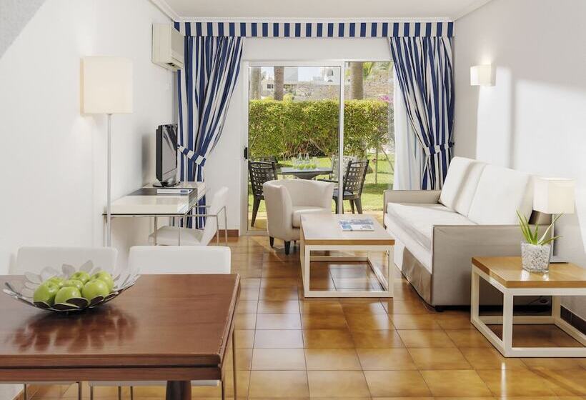 Family Room, H10 Las Palmeras