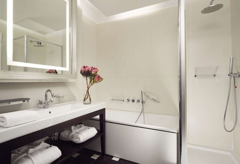اتاق سوپریور, Unahotels Cusani Milano