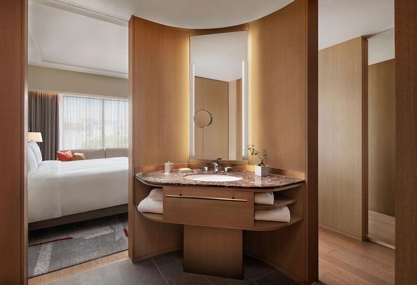 Номер Executive, Jw Marriott Hotel Nara