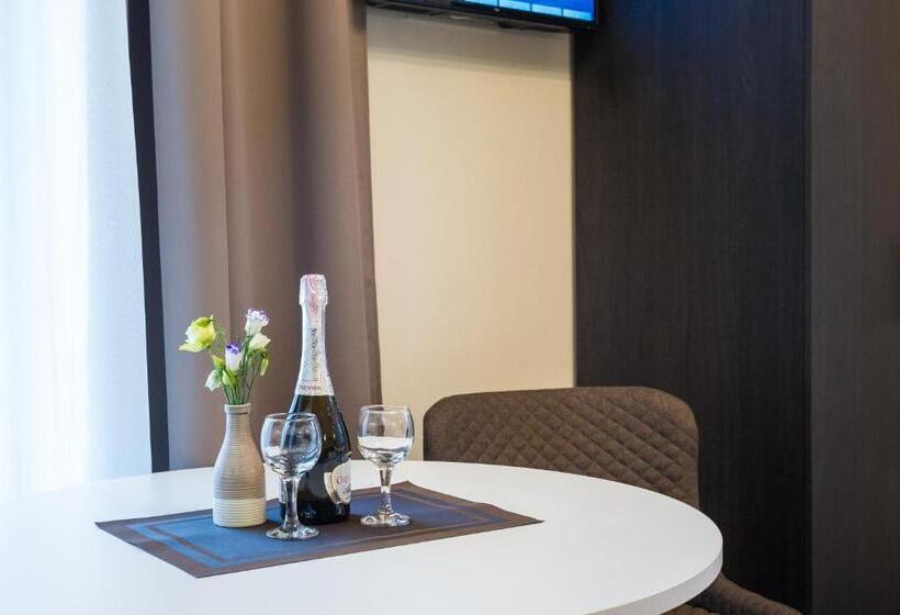 Suite with Terrace, Khreshchatyk Apart Hotel Passage