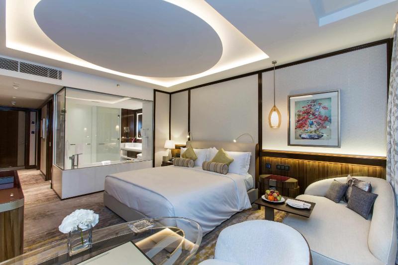 اتاق سوپریور با تخت بزرگ, Mandarin Oriental Al Faisaliah, Riyadh