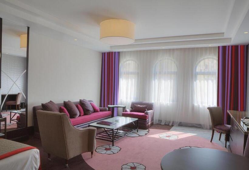 سوییت جونیور, Sofitel Beirut Le Gabriel