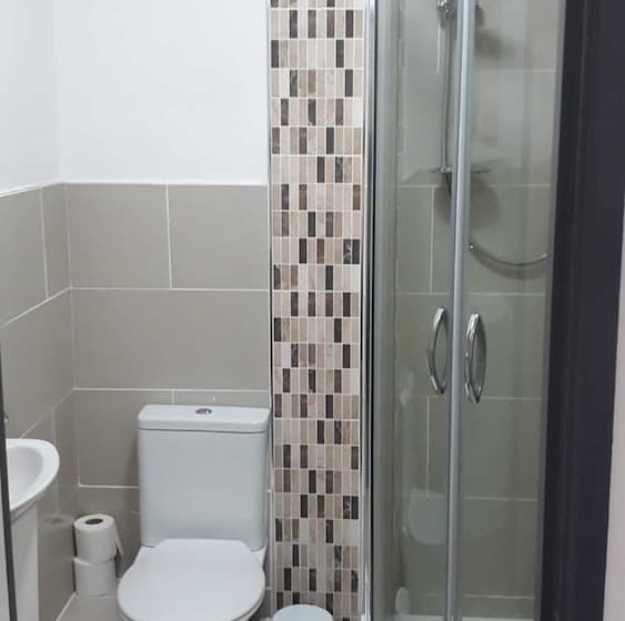 Standard Yhden Hengen Huone, Wilson Lodge