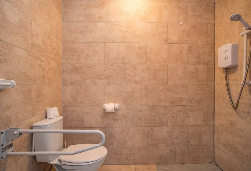 Deluxe Kolmen Hengen Huone, Wilson Lodge