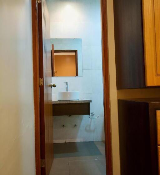 주니어 스위트 발코니, Pepe S House Cuenca I Hotel & Boutique Hostel