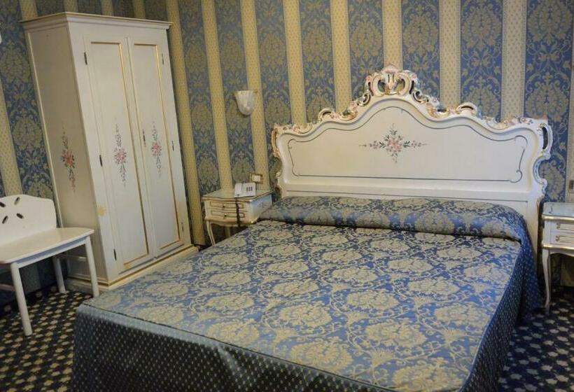 اتاق استاندارد سه نفره, Belle Arti