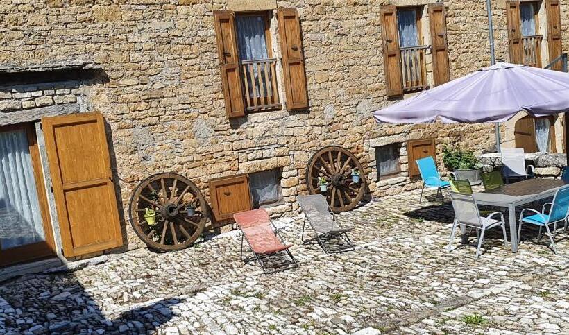 Семейный Номер, Chambres D Hôtes Entre Dolmens Et Fontaines