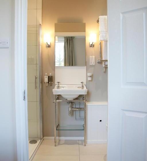 Номер Стандарт, Saddlers B&b