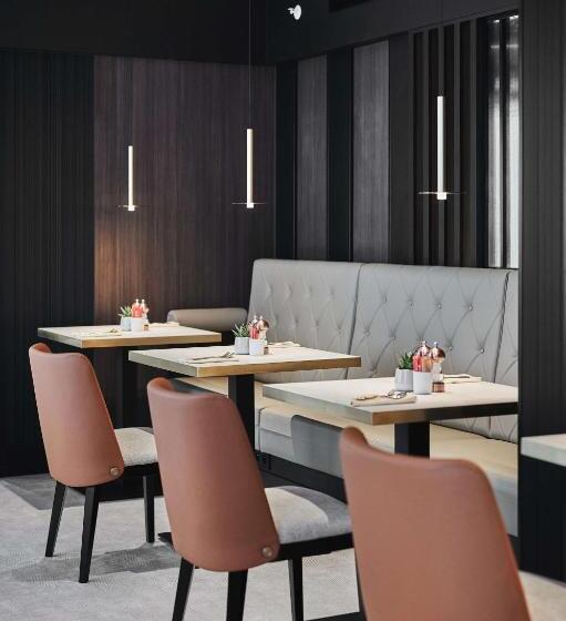 Полулюкс, Radisson Collection Hotel, Warsaw