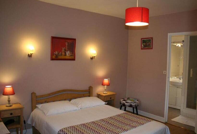 Номер Стандарт, Logis Hôtel Le Cygne