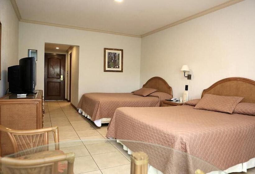 اتاق استاندارد, Los Parrales