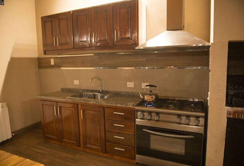 חדר אקונומי, Apart & Hotel La Fontaine   By Rotui