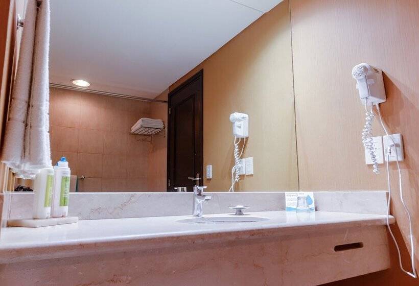 اتاق سوپریور سه تخته, Howard Johnson Plaza By Wyndham Buenos Aires Florida Street