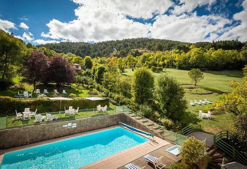 Номер Стандарт, Logis Hôtel Restaurant Le Mont Aigoual