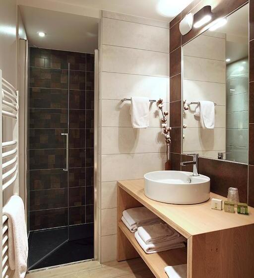 Номер Комфорт, Logis Hotel De La Nivelle