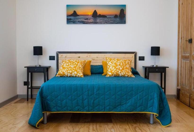 اتاق استاندارد سه نفره, B&b Mount Etna