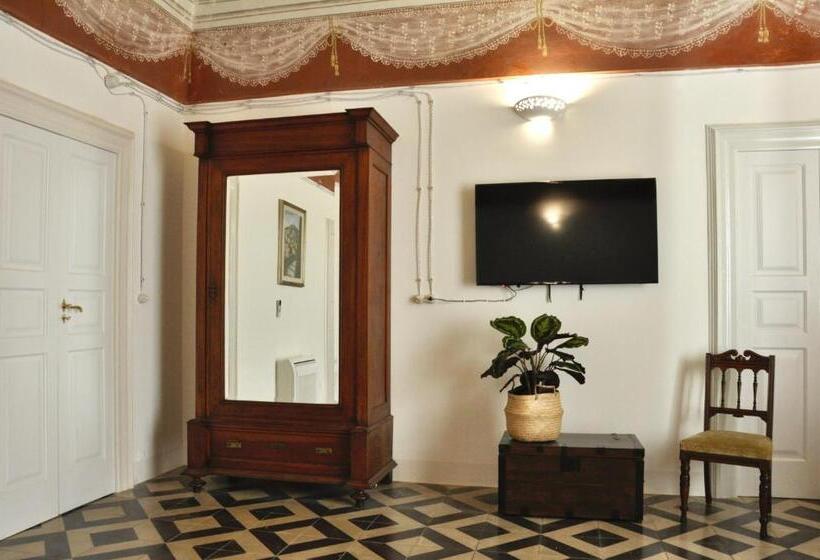 اتاق استاندارد چهار تخته, Casa Turi