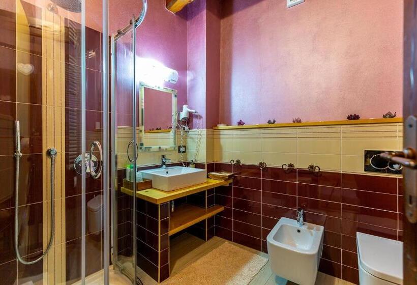 Standard room with outdoor bath, Affittacamere Is Coronas