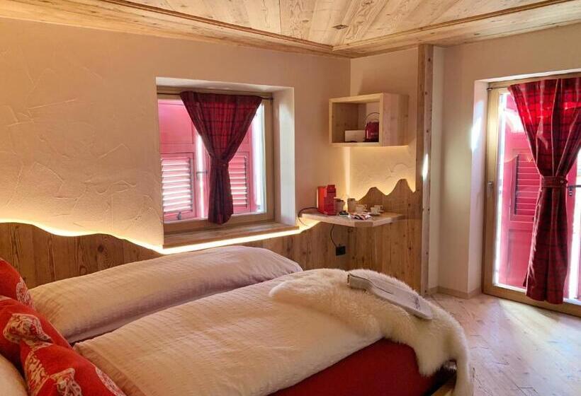 Family Suite, Grizzly Haus & Frosch Restaurant   Teritoria