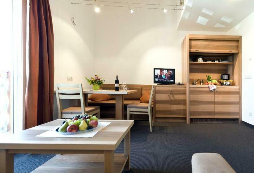 Апартаменты Superior 2 Спальни, Mittendorf Klimaresidence