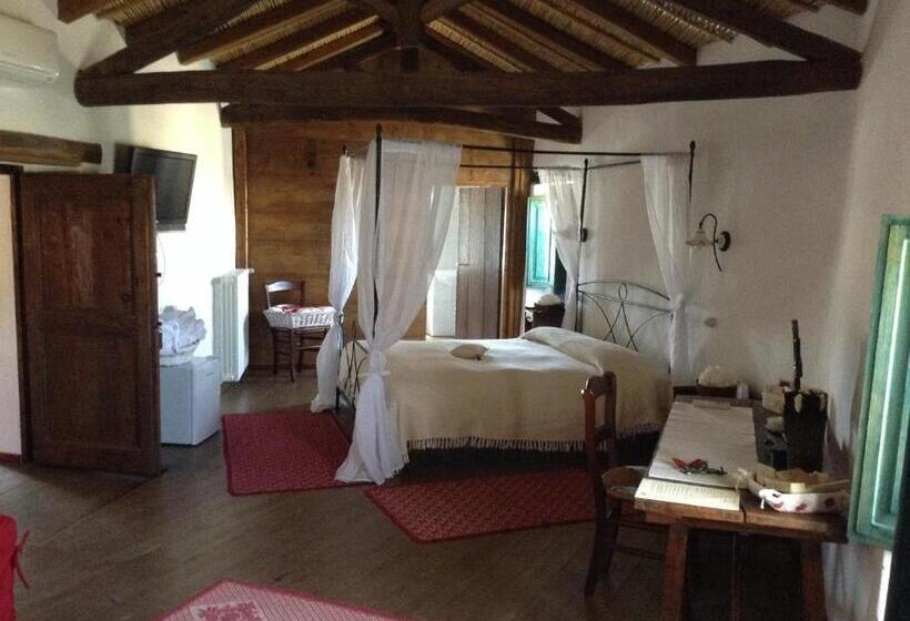 Полулюкс, B&b Charme Sa Pardina