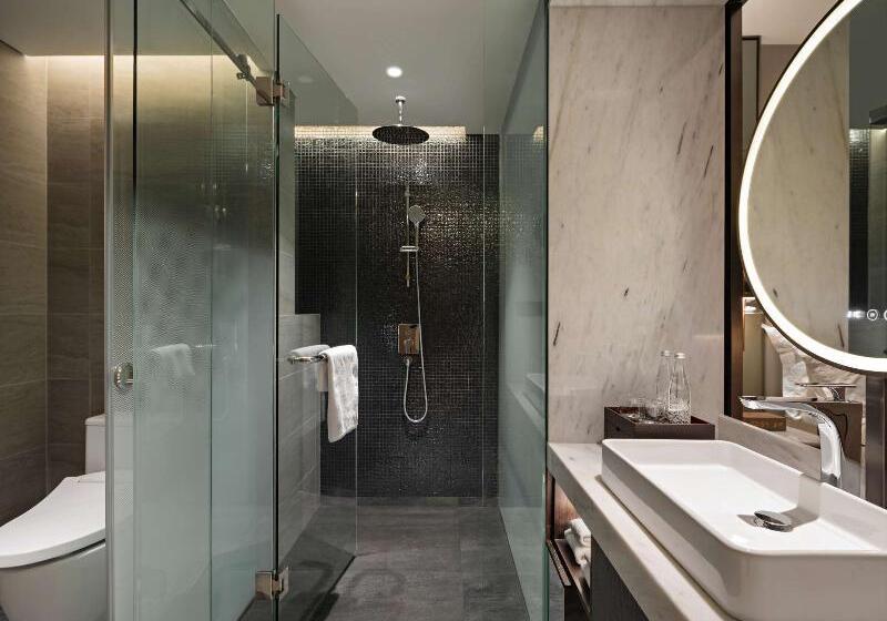 Номер Executive, Mövenpick Hotel Jakarta City Centre