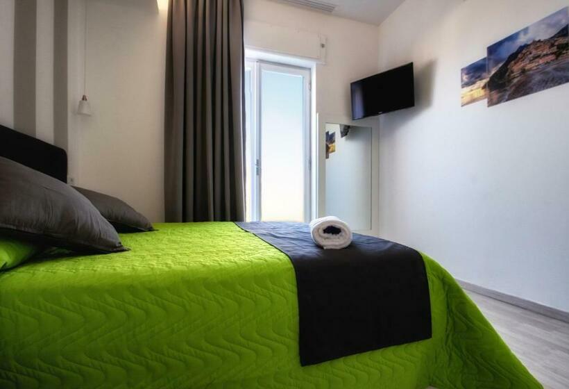 Четырехместный Номер Стандарт, Sunset Rooms