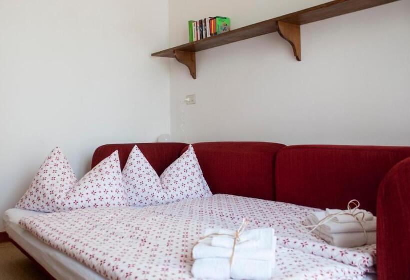 ویلای 2 خوابه, Calmancino Delle Selve