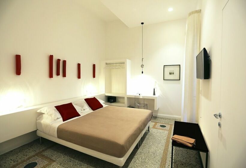 اتاق استاندارد با بالکن, Re Ruggero Rooms
