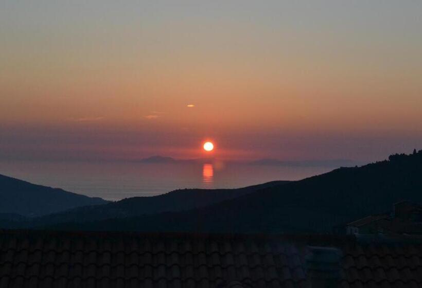 带1个卧室的带海景的公寓, Il Ritrovo Degli Angeli
