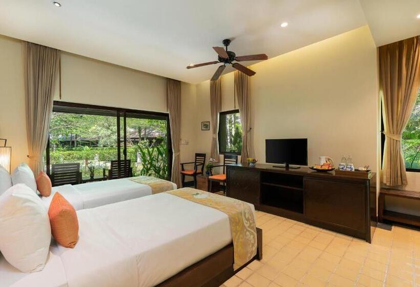 Номер Стандарт, Khaolak Wanaburee Resort   Sha Extra Plus