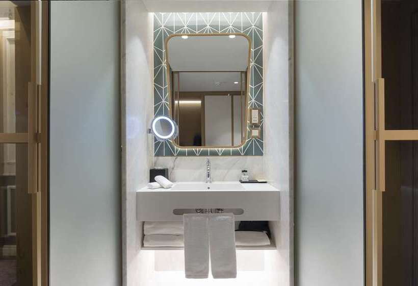 اتاق استاندارد با تخت بزرگ, Hilton Salalah Resort