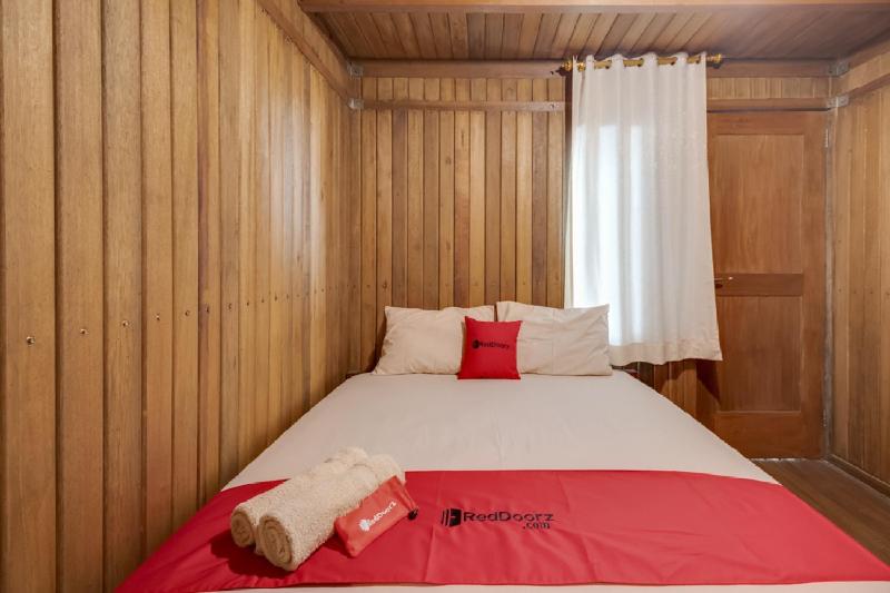Номер Стандарт, Reddoorz At Omah Kayu Homestay Yogyakarta