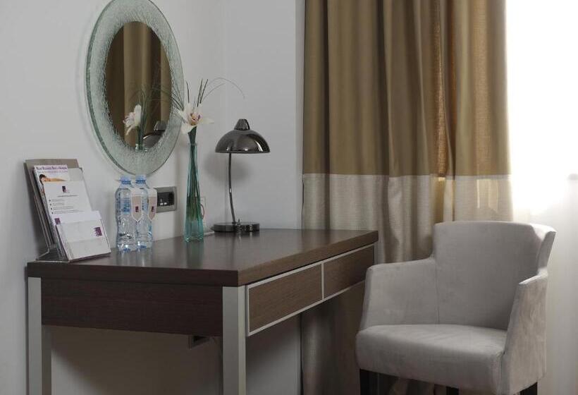 اتاق استاندارد, In Hotel Beograd
