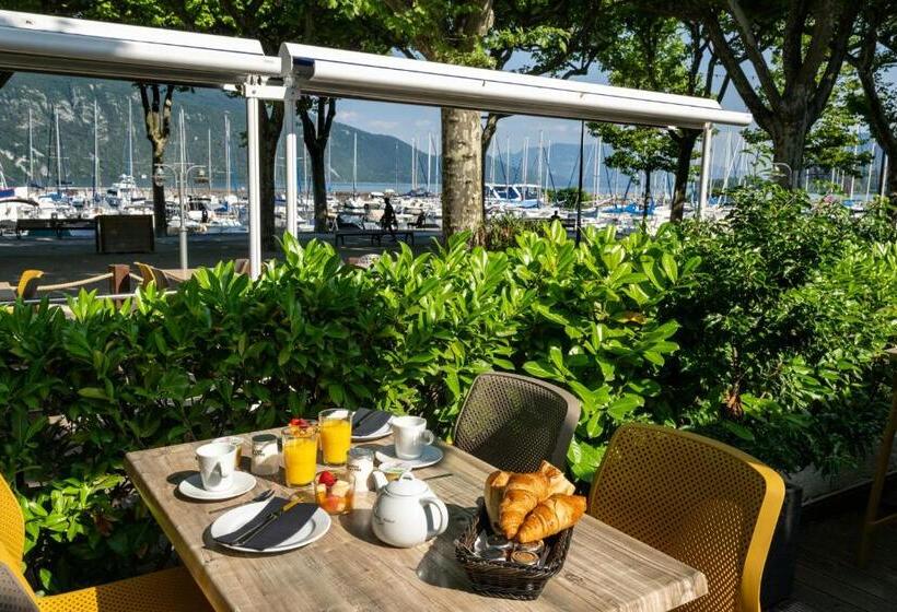 اتاق خانوادگی, Beau Rivage