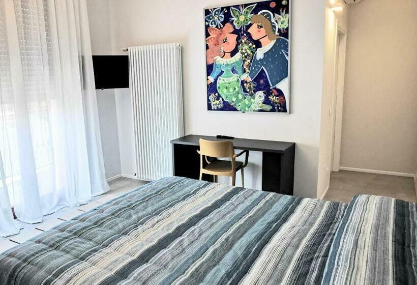 Номер Стандарт с Балконом, Casa Dora